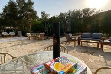 منتجع جلامبنغ   Glamping Resort