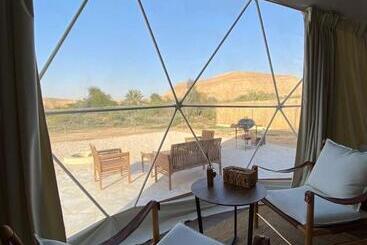 منتجع جلامبنغ   Glamping Resort