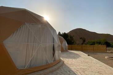 منتجع جلامبنغ   Glamping Resort