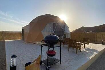 منتجع جلامبنغ   Glamping Resort