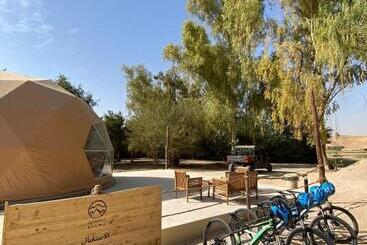 منتجع جلامبنغ   Glamping Resort