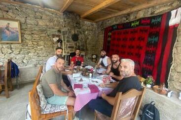هاستل Guest House Bozvill