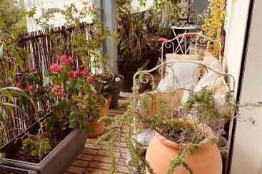 تختخواب و صبحانه Chambre Bohème Chez Rachel