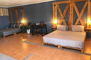 هتل Bon Vivant Front De Mer   Ile Rodrigues