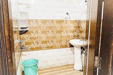 酒店 City Night    Near Ludhiana Railway Station   Super Suites Rooms    Special For Families, Couples &