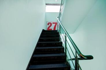 Super Hotel O 27 Degree