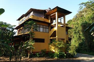 هتل Paraiso Pilcopata Inn