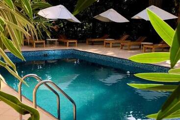 هتل The Address Resort