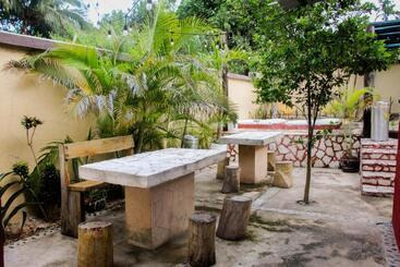 پانسیون Hostal Casa Tete