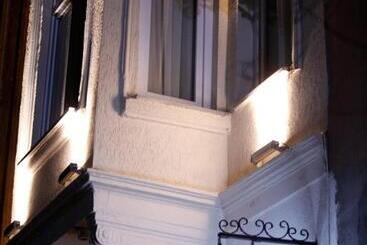 Taksim Nacre 360 Suit