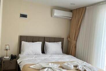 Taksim Nacre 360 Suit