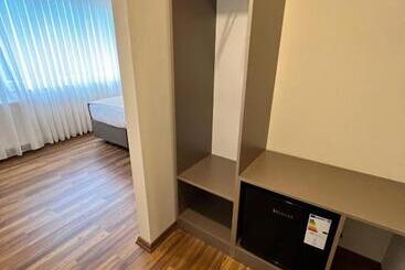 Taksim Nacre 360 Suit