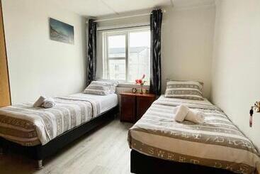 تختخواب و صبحانه G 1215 Apartment