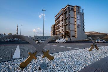 هتل Best Western Plus Danat Almansak