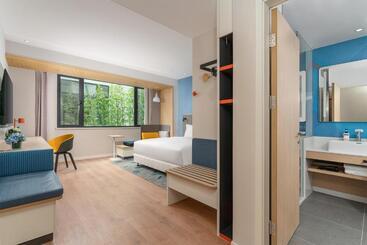 هتل Holiday Inn Express Dandong City Center, An Ihg