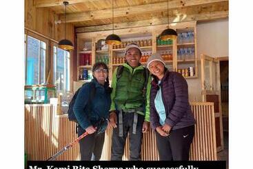 هتل Kongde Peak Guest House