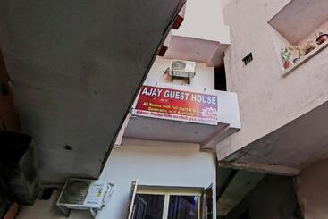 هتل Oyo Ajay Guest House