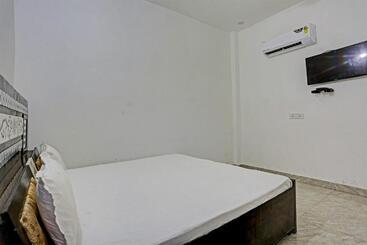 هتل Oyo Ajay Guest House