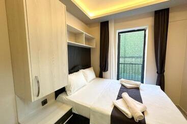 Marina Lora Butik Otel