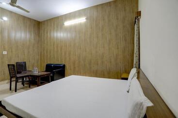 Oyo Hotel Friday S