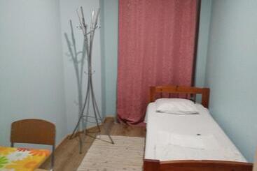 Moxa Hostel   Solo International Young Travellers