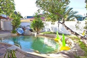 旅馆 Green Elephant Backpackers