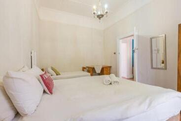 旅馆 Green Elephant Backpackers