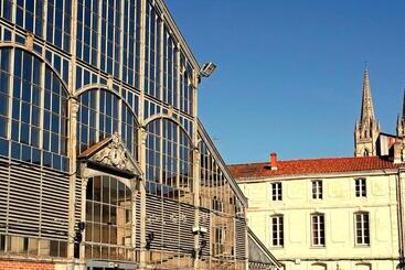 Bed and Breakfast Chambres D Hôtes Maison La Porte Rouge