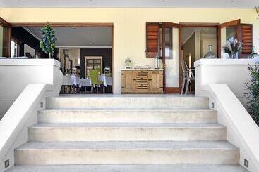 تختخواب و صبحانه Residence Vive La Vie