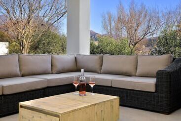 تختخواب و صبحانه Residence Vive La Vie
