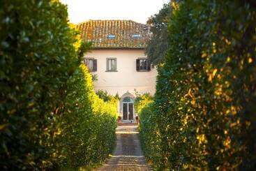 تختخواب و صبحانه Villa Fillinelle