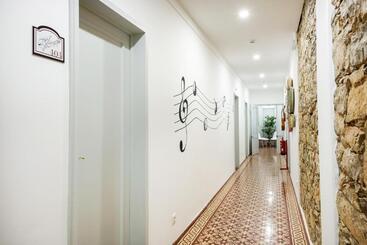مسافرخانه Loulé Coreto Guesthouse