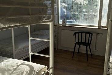 Hot Springs Hostel