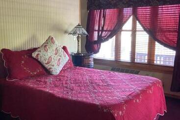 هتل All Seasons Inn