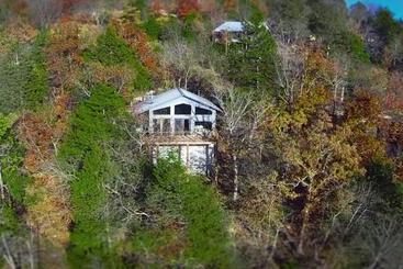 בית מלון כפרי Beaver Lakefront Cabins   Couples Only Getaways