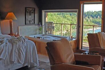 בית מלון כפרי Beaver Lakefront Cabins   Couples Only Getaways