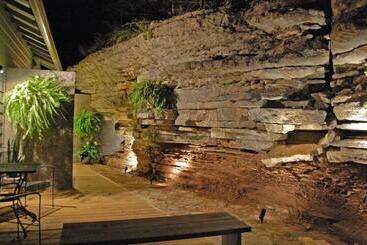 בית מלון כפרי Beaver Lakefront Cabins   Couples Only Getaways