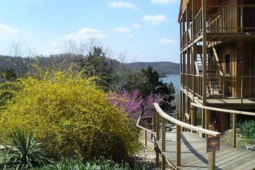 בית מלון כפרי Beaver Lakefront Cabins   Couples Only Getaways