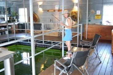 בית מלון כפרי Beaver Lakefront Cabins   Couples Only Getaways