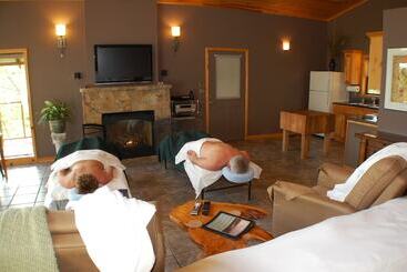 בית מלון כפרי Beaver Lakefront Cabins   Couples Only Getaways