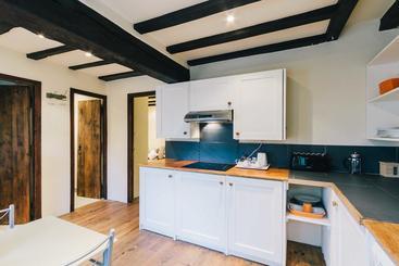 Отель Château Les Dryades Golf & Spa