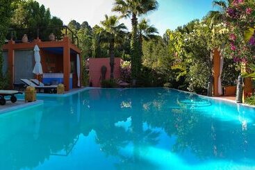 هتل Ddg Retreat