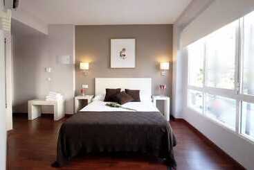 هتل Dormavalencia Hostel Regne
