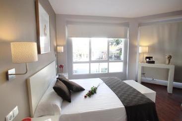 هتل Dormavalencia Hostel Regne