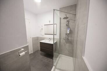 هتل Factory Rooms Tarifa Hostel