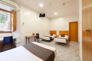 هتل Hostal El Rincón