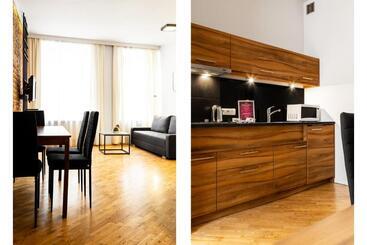 هتل Krakow For You Main Square Apartments