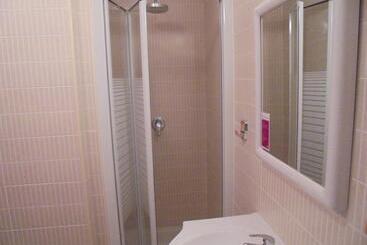 هتل Lagos City Center Guest House & Hostel