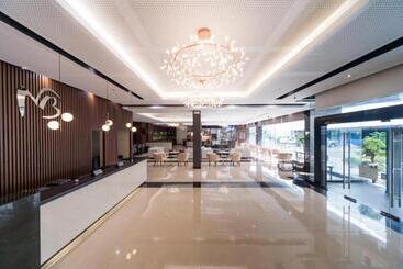 هتل Mallberry Suites Business