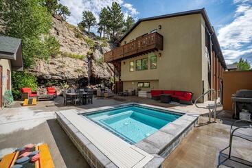 هتل Silver Moon Inn